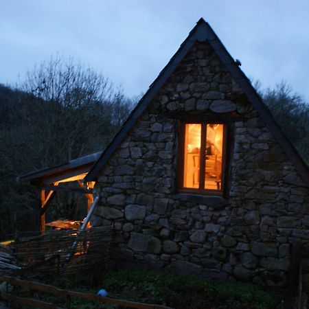 Le P'Tit Gite De Chomet La Tour-dʼAuvergne Esterno foto