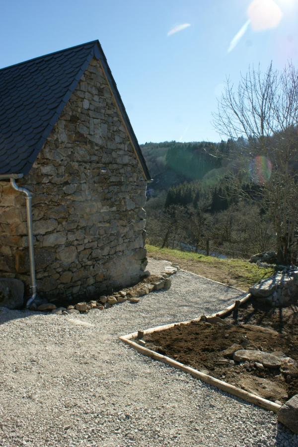 Le P'Tit Gite De Chomet La Tour-dʼAuvergne Esterno foto