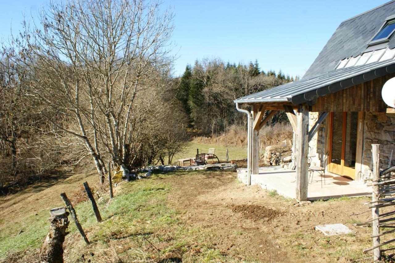Le P'Tit Gite De Chomet La Tour-dʼAuvergne Esterno foto